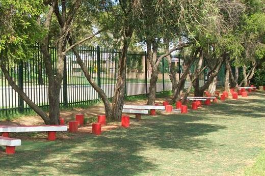 HIGH SCHOOL SEATING